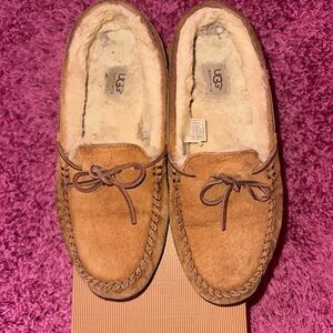 UGG Slippers 5612 Womens Brown Dakota  Lined Moccasins size 11